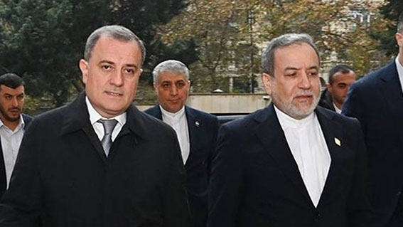 عراقجي يلتقي وزير خارجية أذربيجان في باكو