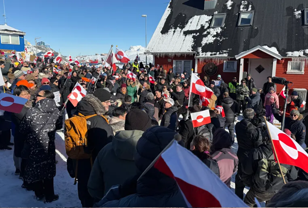 أحزاب غرينلاند تواجه تهديدات ترامب –