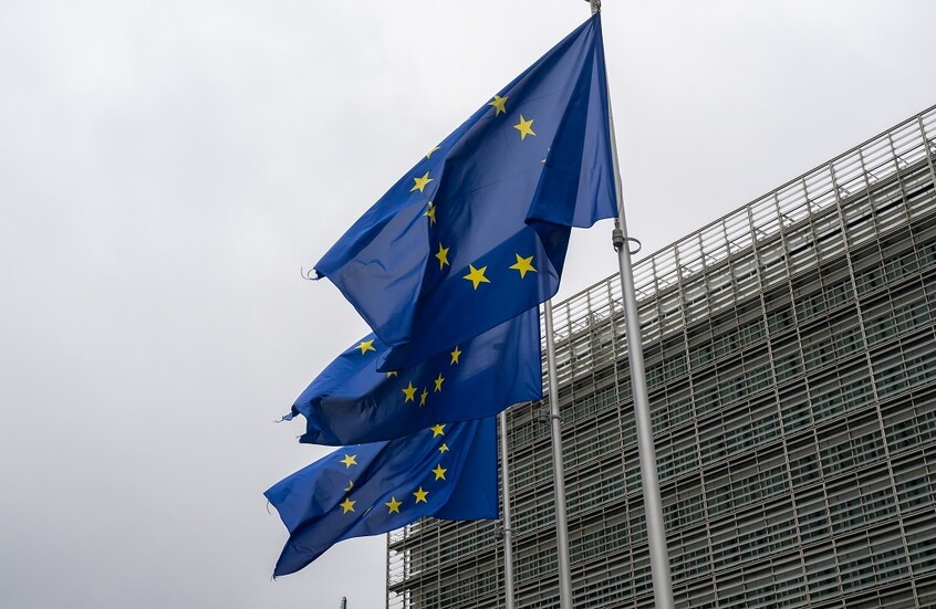 أوروبا تدمّر نفسها ببطء –