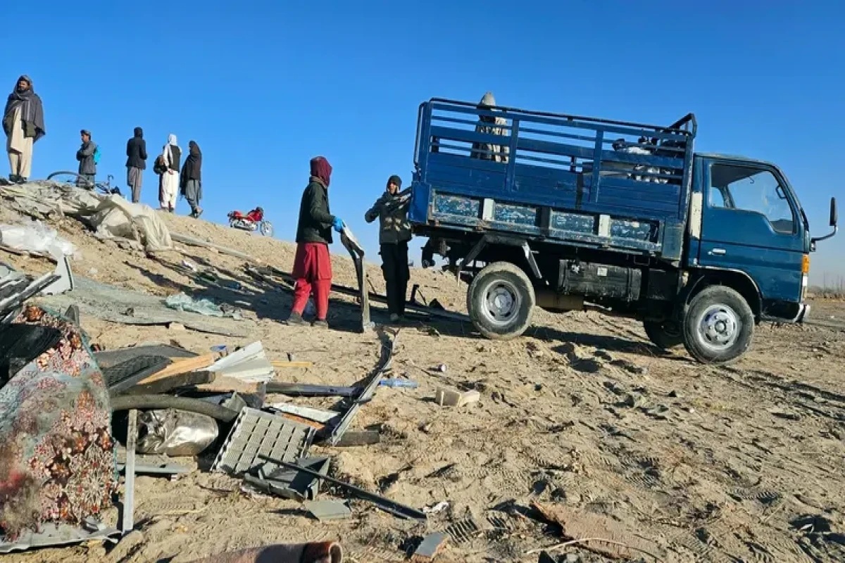 مصرع 15 شخصًا بانقلاب حافلة في شمال شرق أفغانستان –