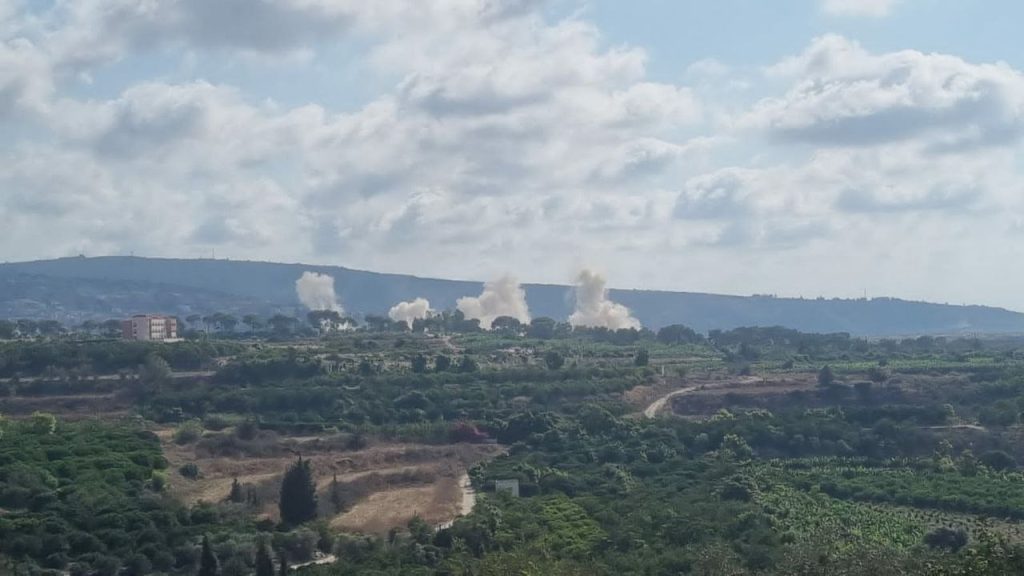 بالصورة | تفجيرات إسرائيلية في بلدة المنصوري جنوب لبنان